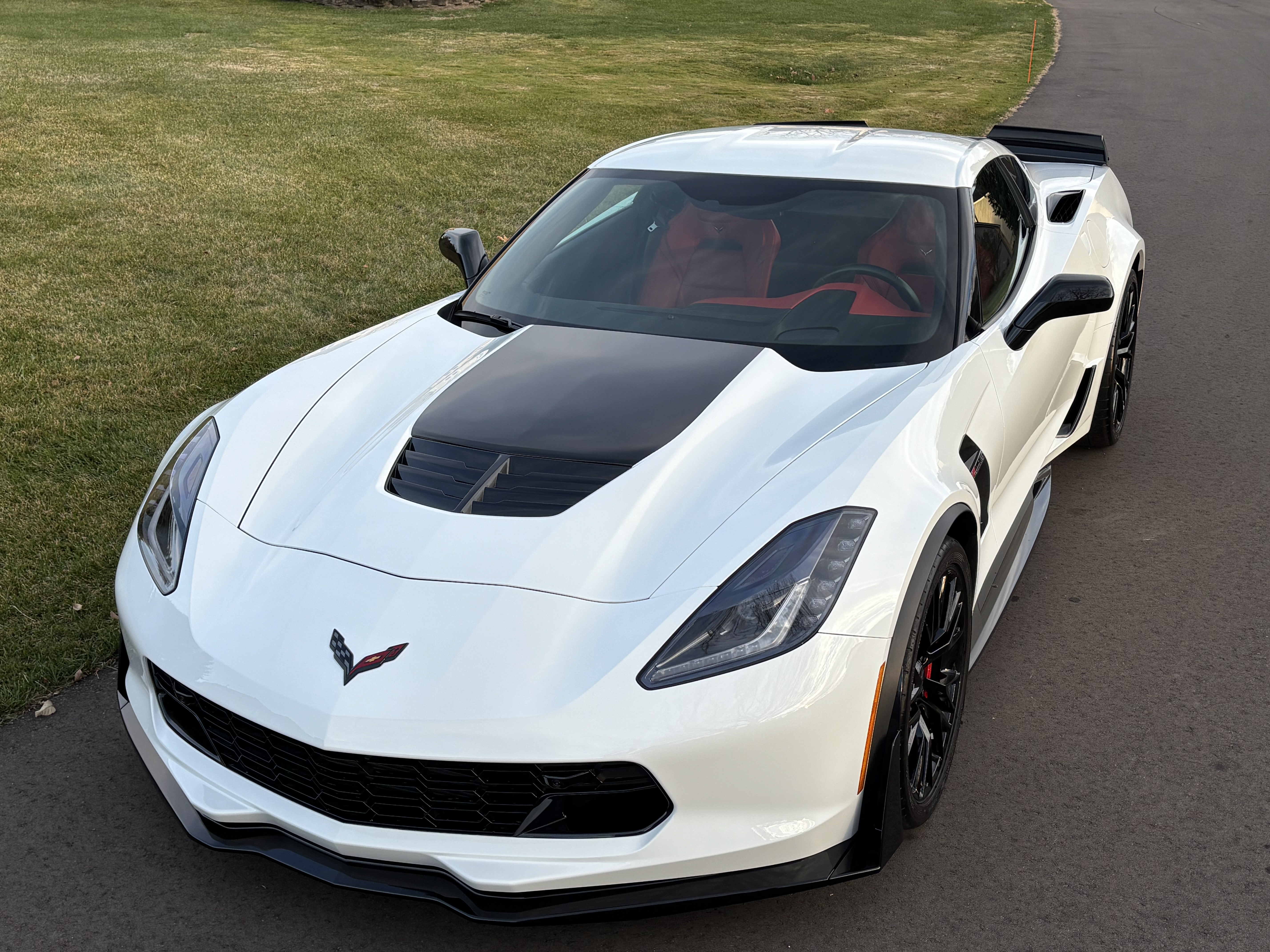 Used 2019 Chevrolet Corvette Z06 RWD image 12