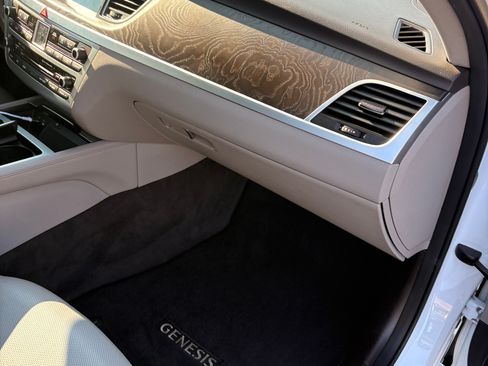Used 2018 Genesis G80 3.8 w/ Option Group 03 RWD image 20