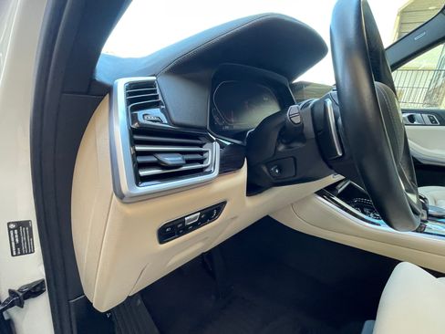 Used 2020 BMW X5 sDrive40i w/ Convenience Package image 16