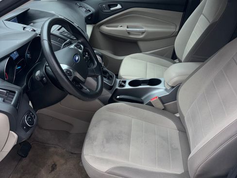 Used 2014 Ford Escape SE image 8
