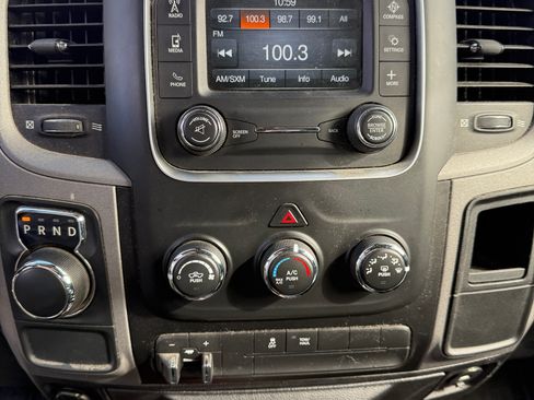 Used 2016 RAM 1500 Express image 9