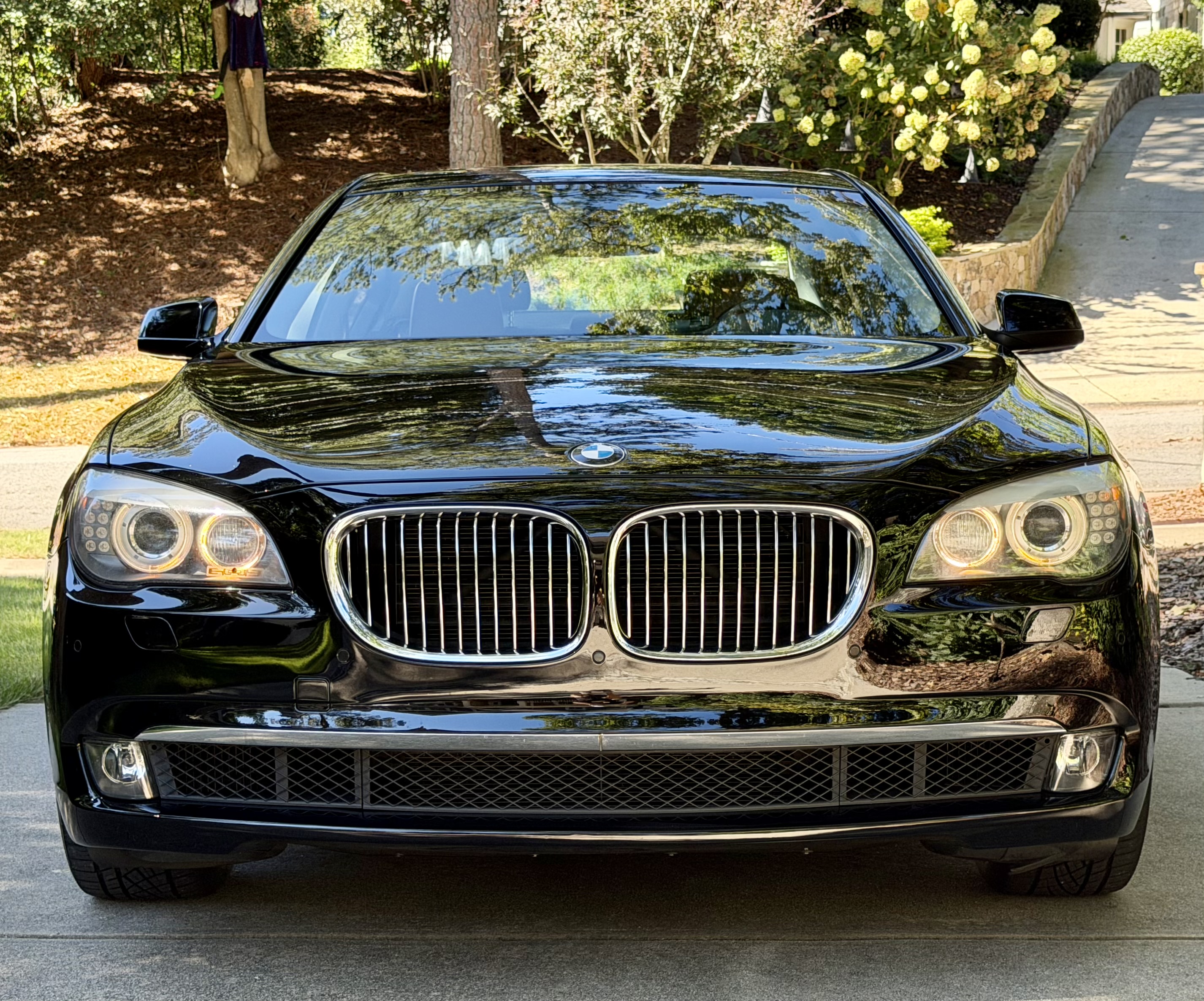 Used 2012 BMW 740i RWD image 6