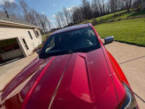 Used 2024 Chevrolet Colorado LT w/ LT Convenience Package III image 6