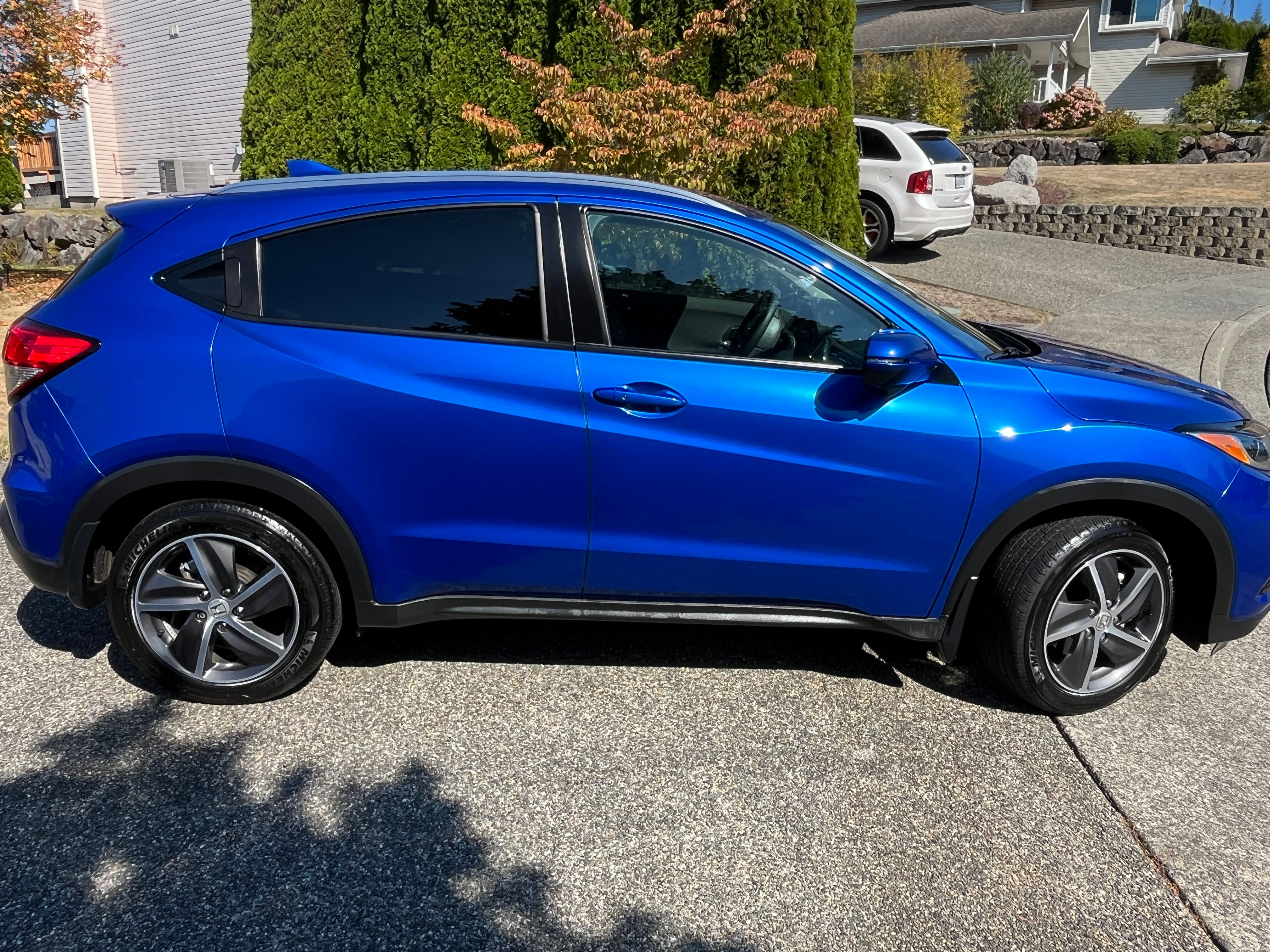 Used 2021 Honda HR-V EX image 8
