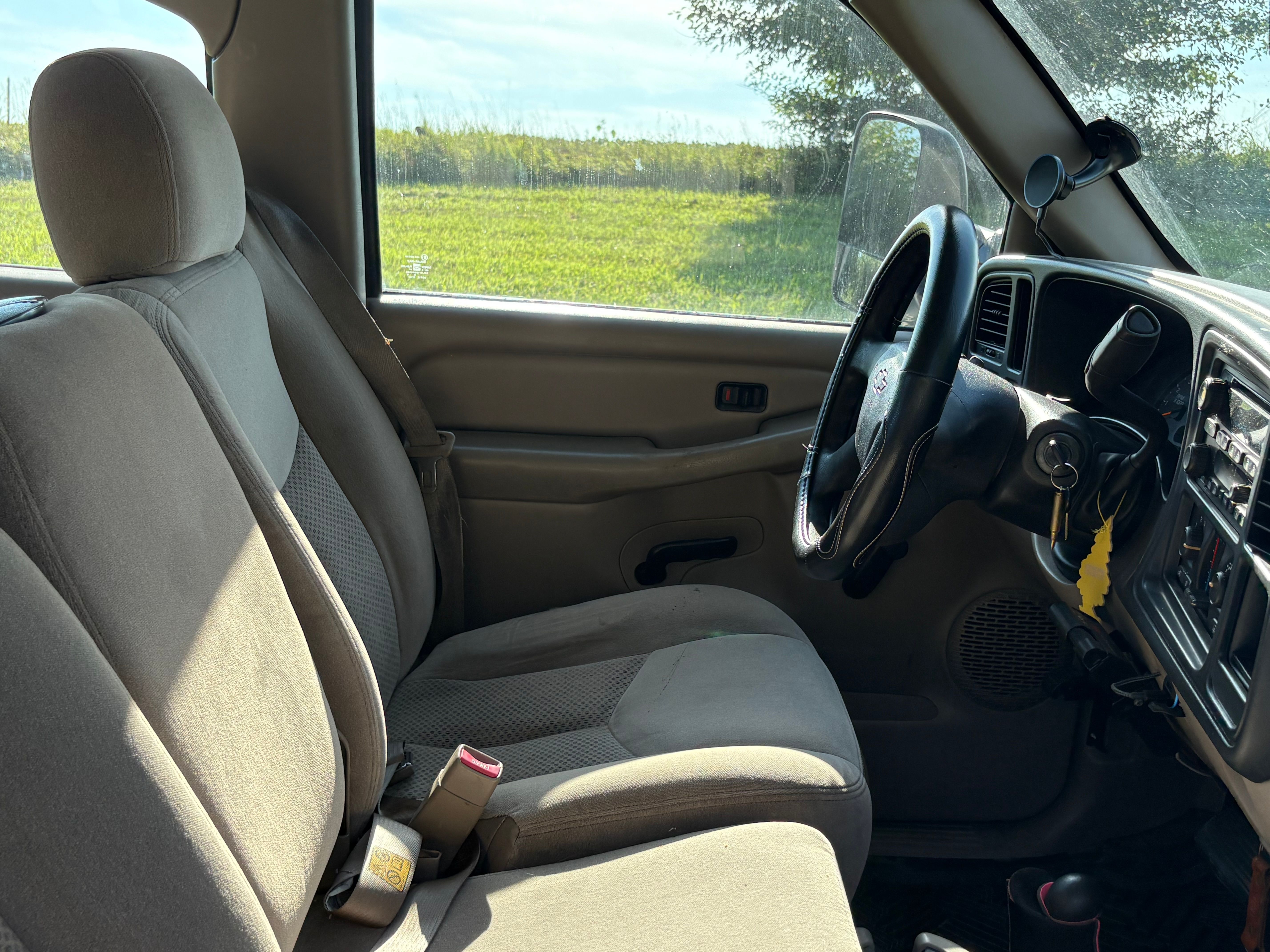 Used 2007 Chevrolet Silverado 2500 LS w/ Heavy-Duty Power Package AWD/4WD image 14