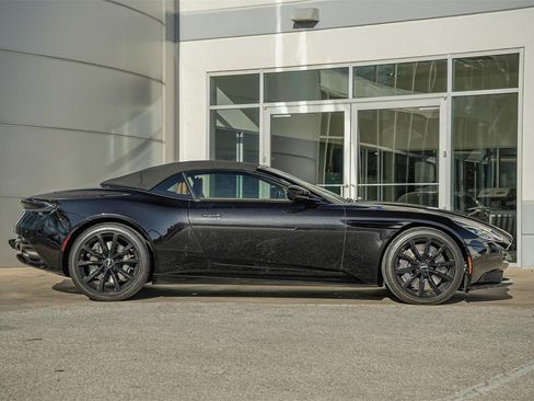 Used 2019 Aston Martin DB11 Volante Convertible 2D image 9