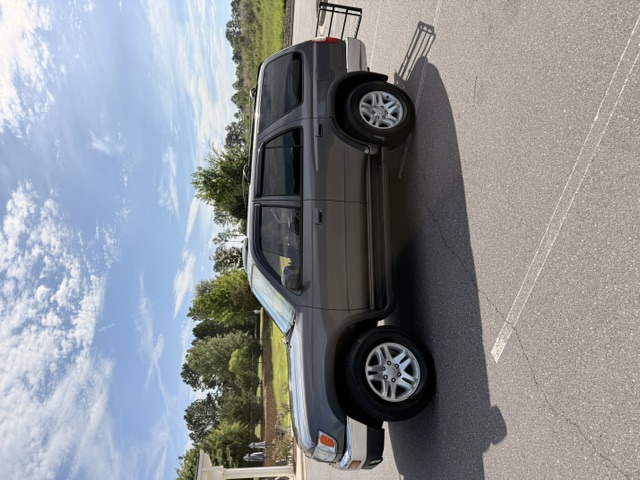 Used 1998 Toyota 4Runner SR5 w/ Sport Seat Pkg RWD image 1