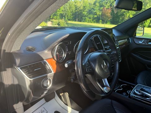 Used 2019 Mercedes-Benz GLS 450 4MATIC image 20