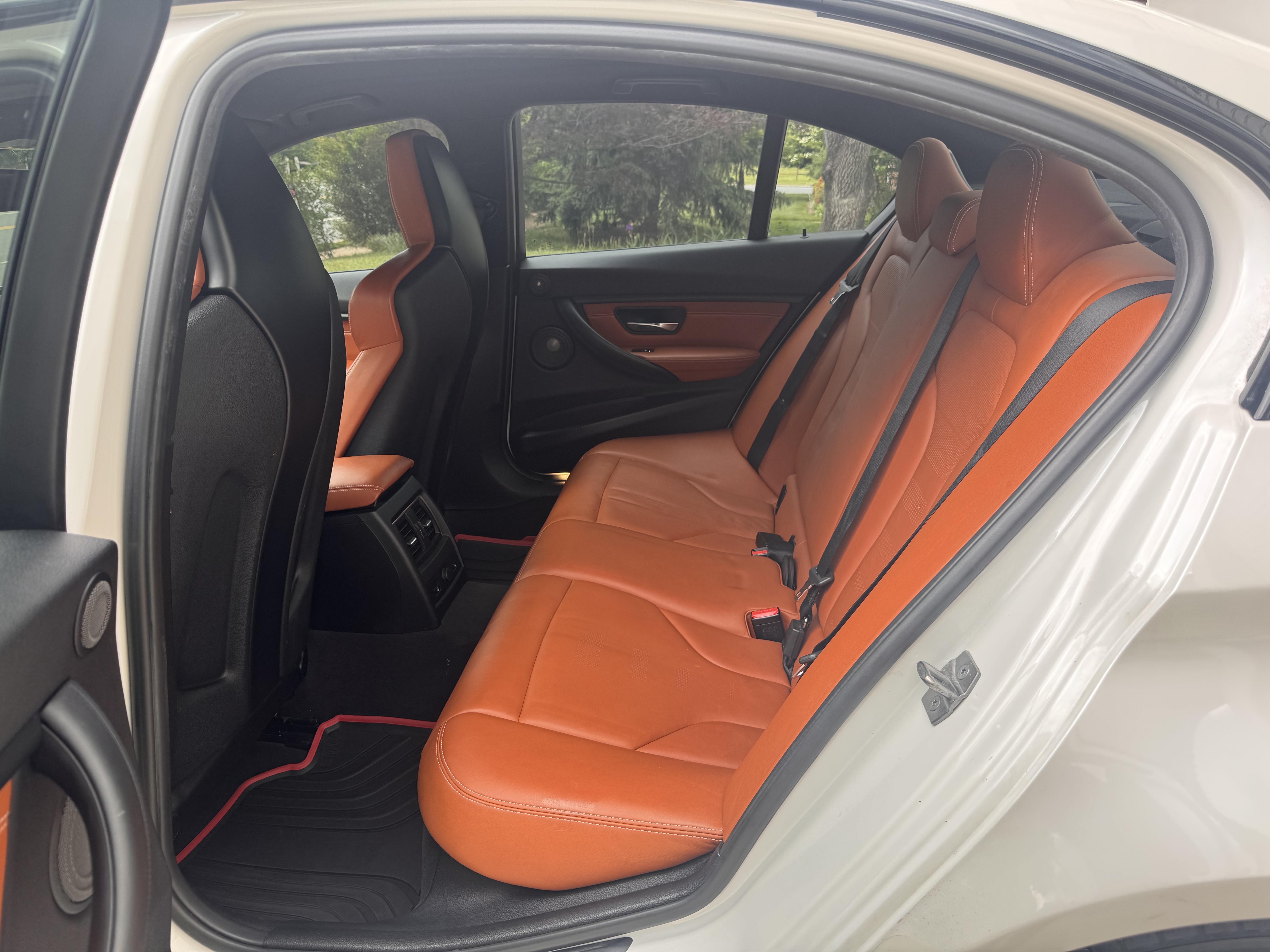 Used 2016 BMW M3 RWD image 11