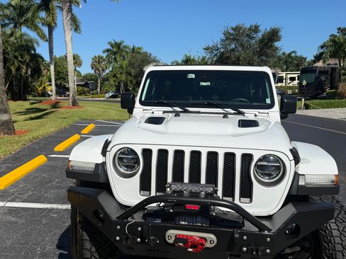 Used 2019 Jeep Wrangler Unlimited Rubicon image 2