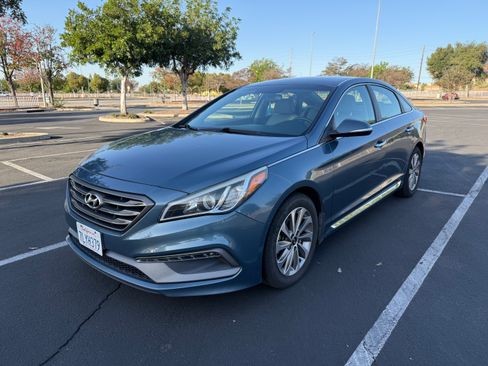 Used 2015 Hyundai Sonata Sport w/ Option Group 03 image 12