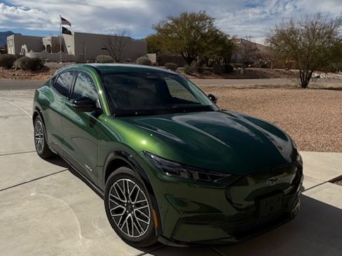 Used 2024 Ford Mustang Mach-E Premium image 4