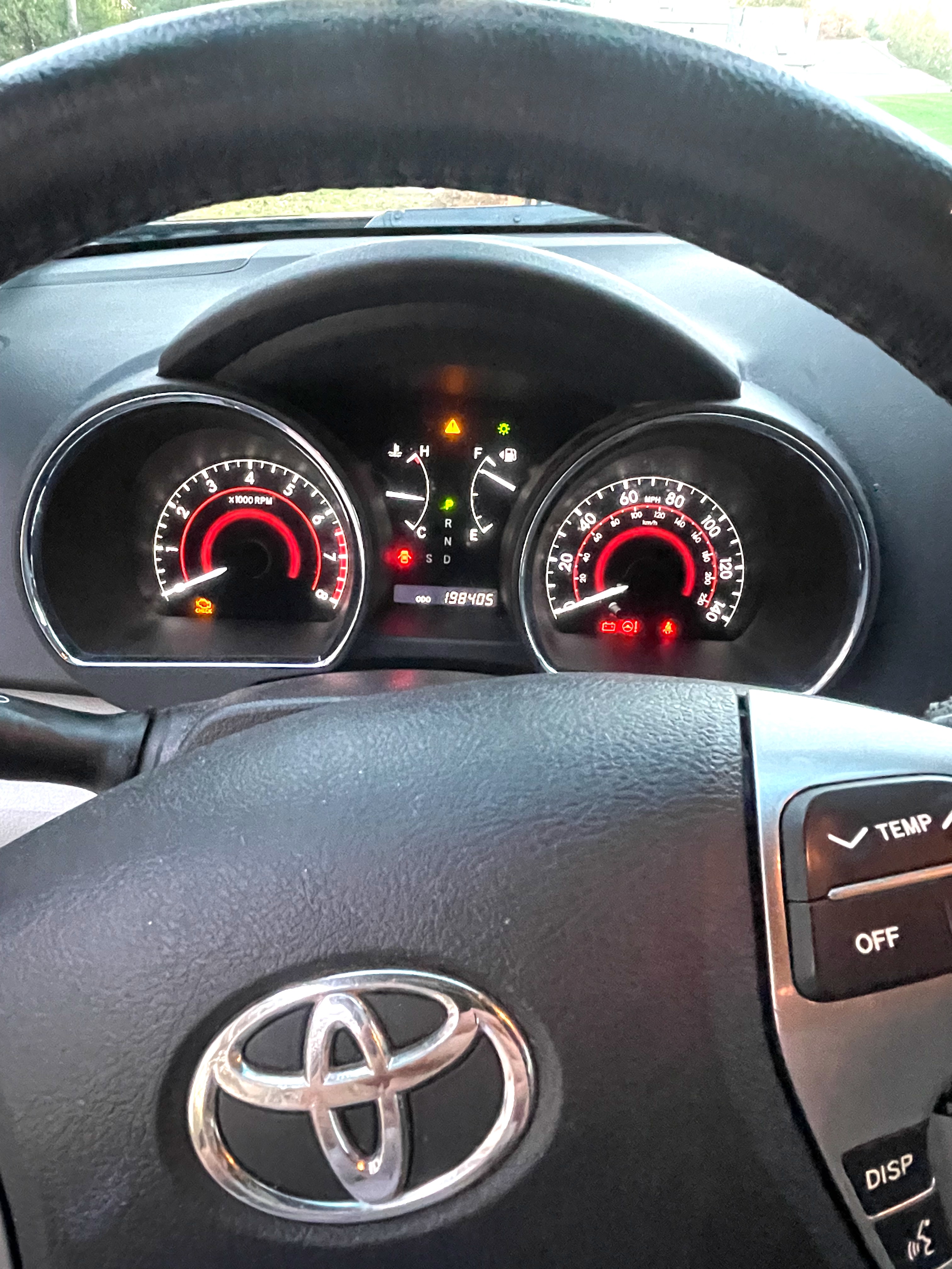 Used 2011 Toyota Highlander Limited w/ Tow Pkg AWD/4WD image 14