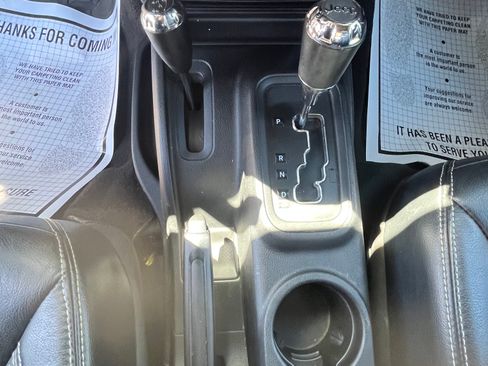 Used 2014 Jeep Wrangler Sahara AWD/4WD image 8