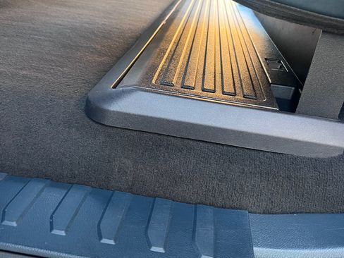 Used 2022 Ford F450 Limited w/ FX4 Off-Road Package image 26