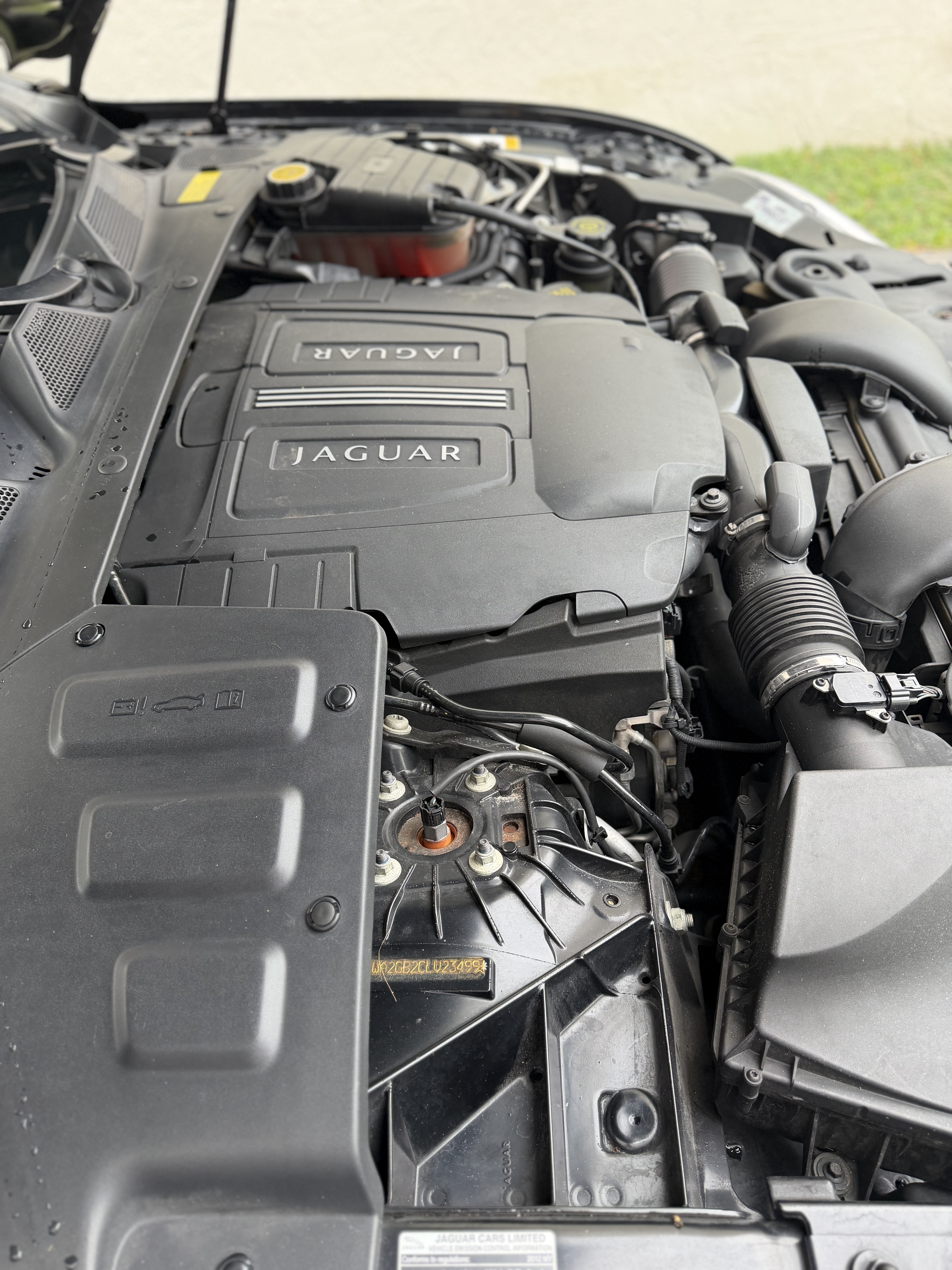 Used 2012 Jaguar XJ L RWD image 25
