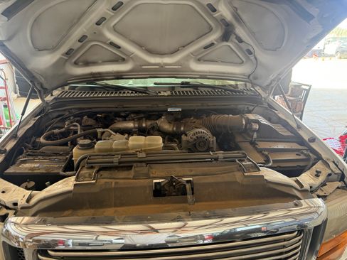 Used 1999 Ford F550 176 WB image 11