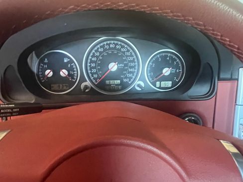 Used 2008 Chrysler Crossfire Limited image 10