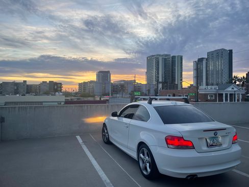 Used 2011 BMW 128i Coupe image 4