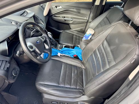 Used 2016 Ford C-MAX Energi SEL image 12