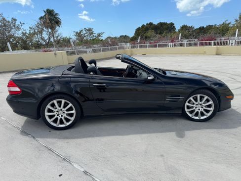 Used 2007 Mercedes-Benz SL 550 image 8
