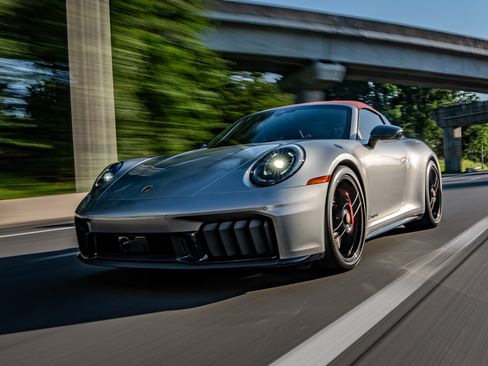 Used 2025 Porsche 911 Targa 4 GTS image 6