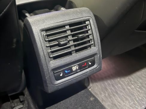 Used 2024 Volkswagen Golf R image 13