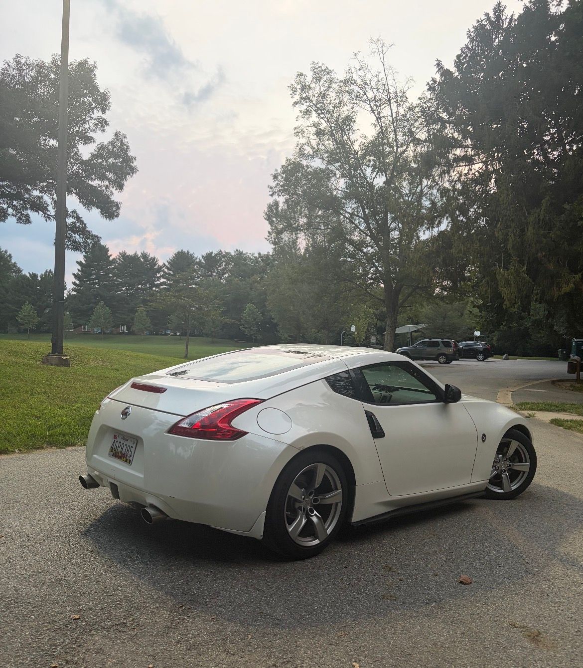 Used 2009 Nissan 370Z Coupe RWD image 1