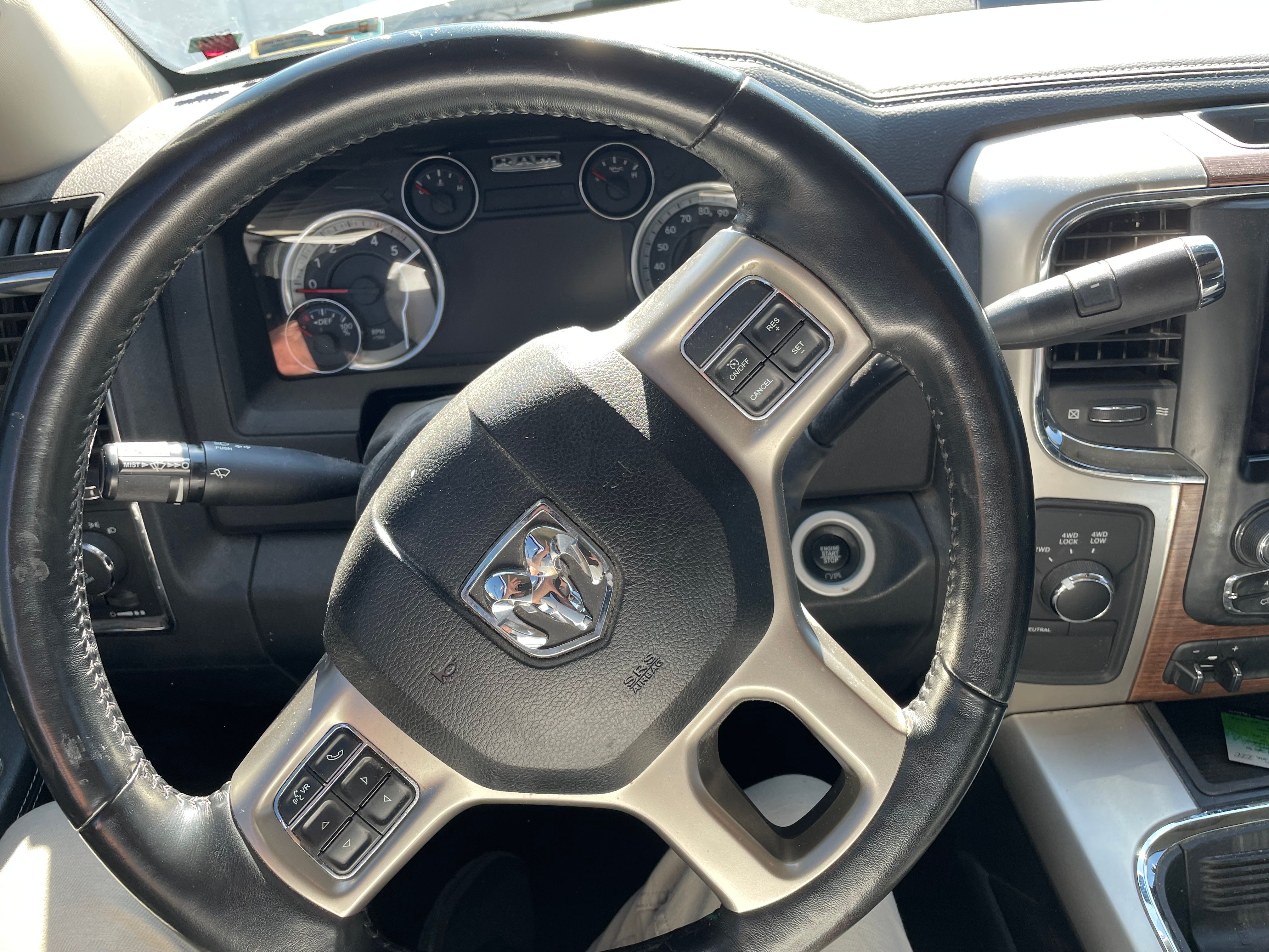 Used 2018 RAM 3500 Laramie AWD/4WD image 10