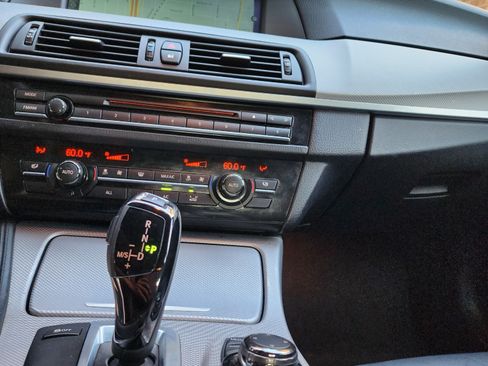 Used 2013 BMW 550i Sedan image 14