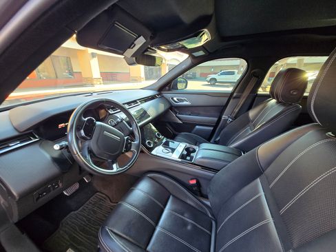 Used 2018 Land Rover Range Rover Velar R-Dynamic SE image 9