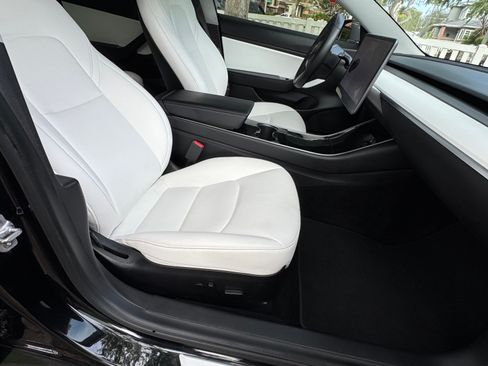 Used 2020 Tesla Model 3 RWD image 6
