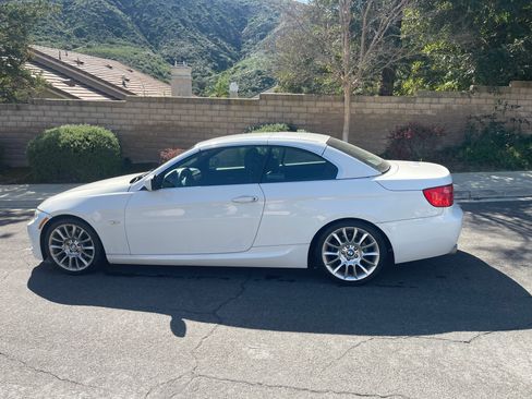 Used 2012 BMW 328i Convertible image 6