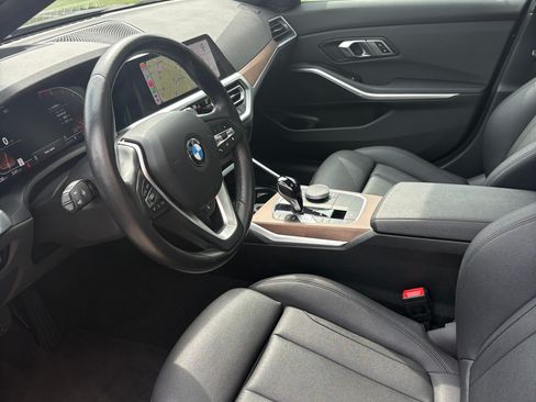 Used 2021 BMW 330i Sedan w/ Premium Package RWD image 9
