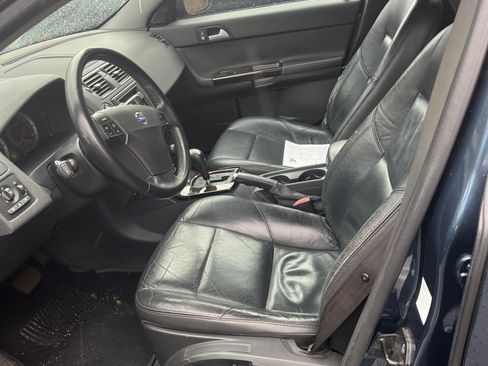 Used 2007 Volvo V50 2.4i image 9