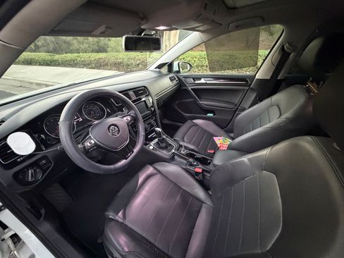 Used 2015 Volkswagen Golf SEL image 5