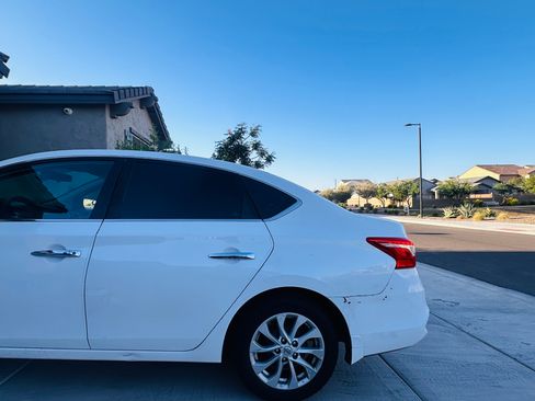 Used 2018 Nissan Sentra SV FWD image 4