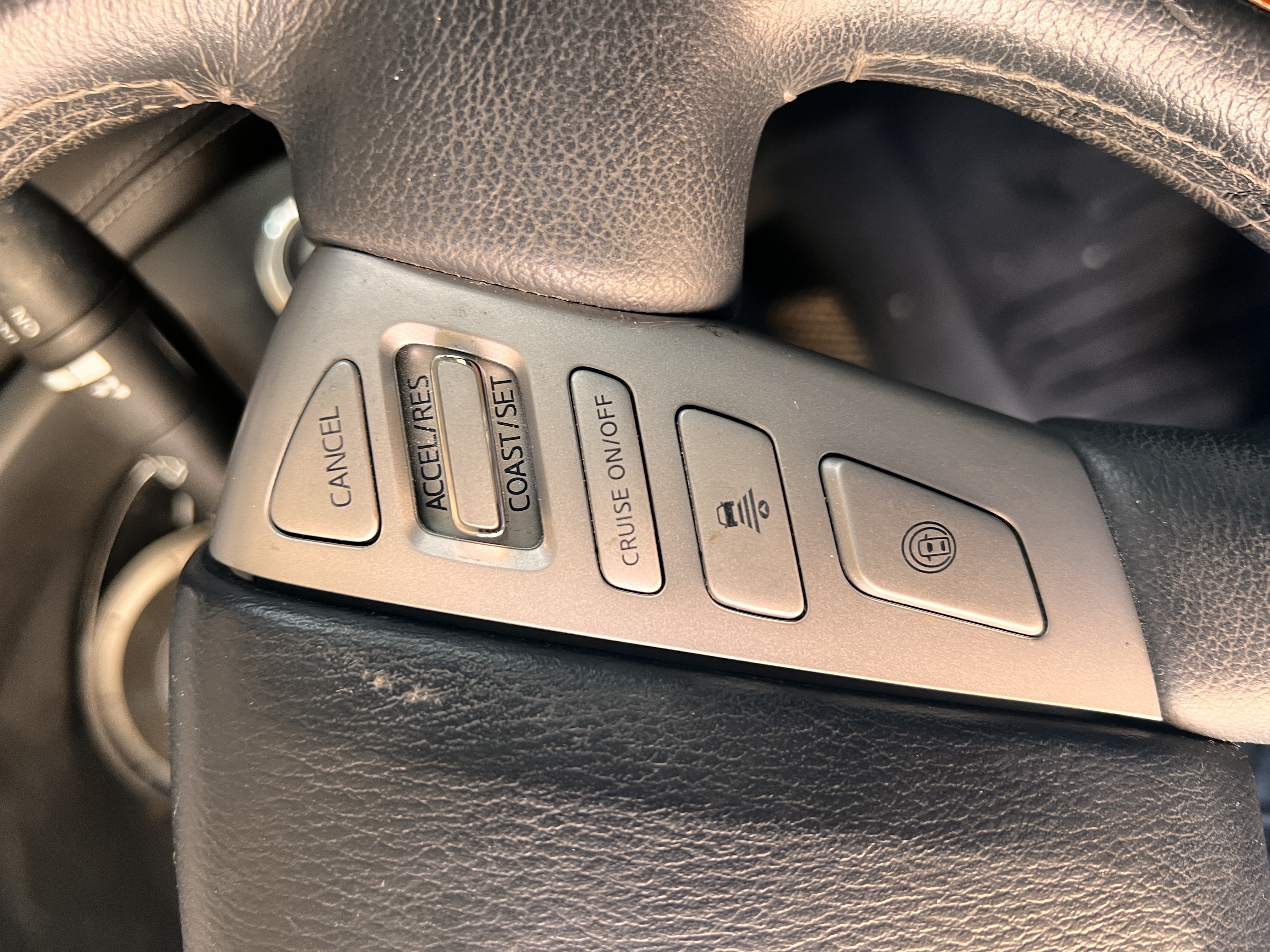 Used 2016 INFINITI QX80 2WD w/ Deluxe Technology Package image 15