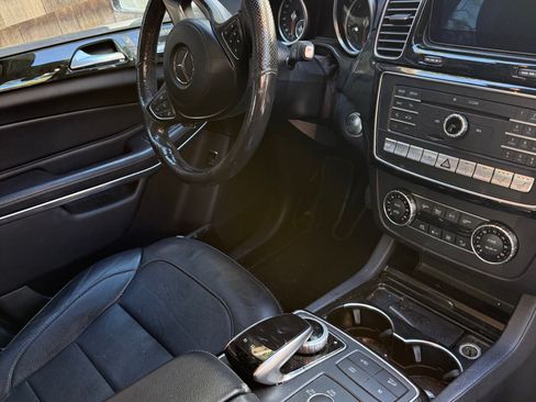 Used 2017 Mercedes-Benz GLS 550 4MATIC image 13