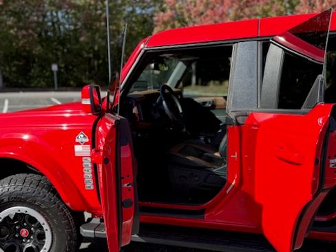 Used 2024 Ford Bronco Outer Banks w/ Sasquatch Package image 15