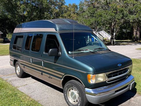 Used 1997 Ford E-150 and Econoline 150 image 2