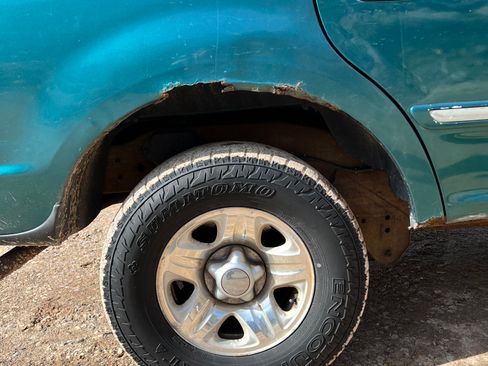 Used 1997 Ford Expedition 4WD image 24