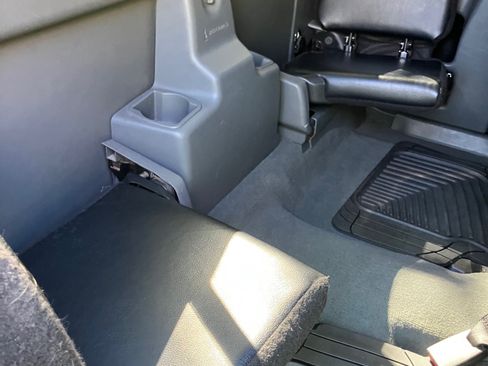 Used 2004 Ford Ranger XLT image 8