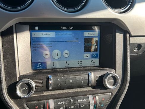 Used 2017 Ford Mustang Premium image 5