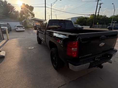 Used 2008 Chevrolet Silverado 2500 LTZ w/ Safety Package AWD/4WD image 5