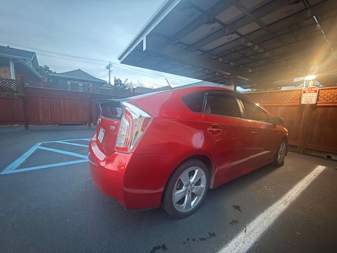 Used 2012 Toyota Prius Four image 5