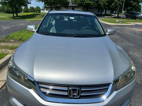 Used 2014 Honda Accord EX image 4