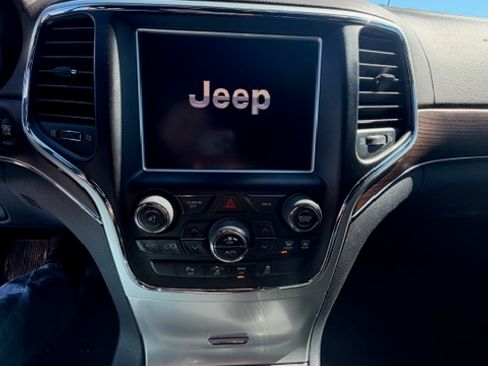 Used 2014 Jeep Grand Cherokee Overland w/ Advanced Technology Group image 8