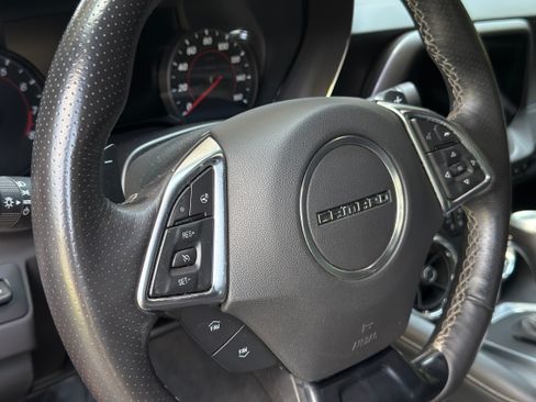Used 2016 Chevrolet Camaro LT RWD image 14