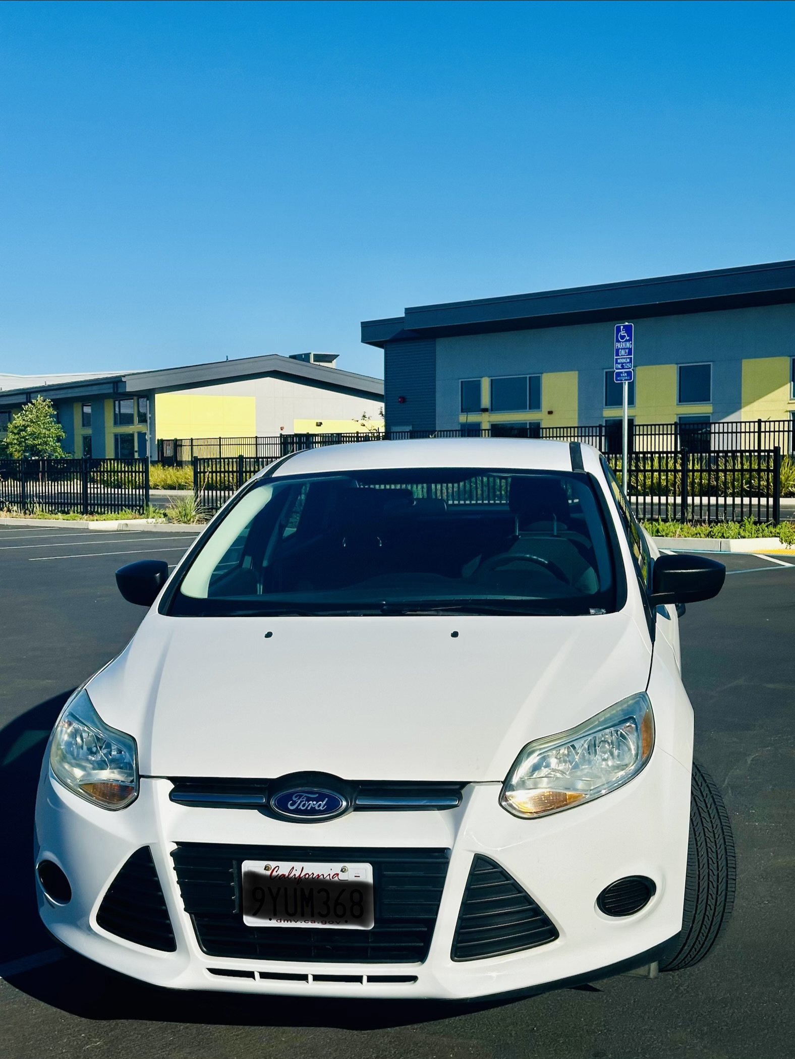 Used 2013 Ford Focus S FWD image 4
